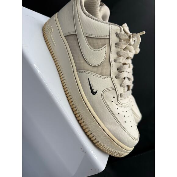 Nike Air Force 1 Low Cut Sneakers - White with Double Swoosh - Size 8M main image 4